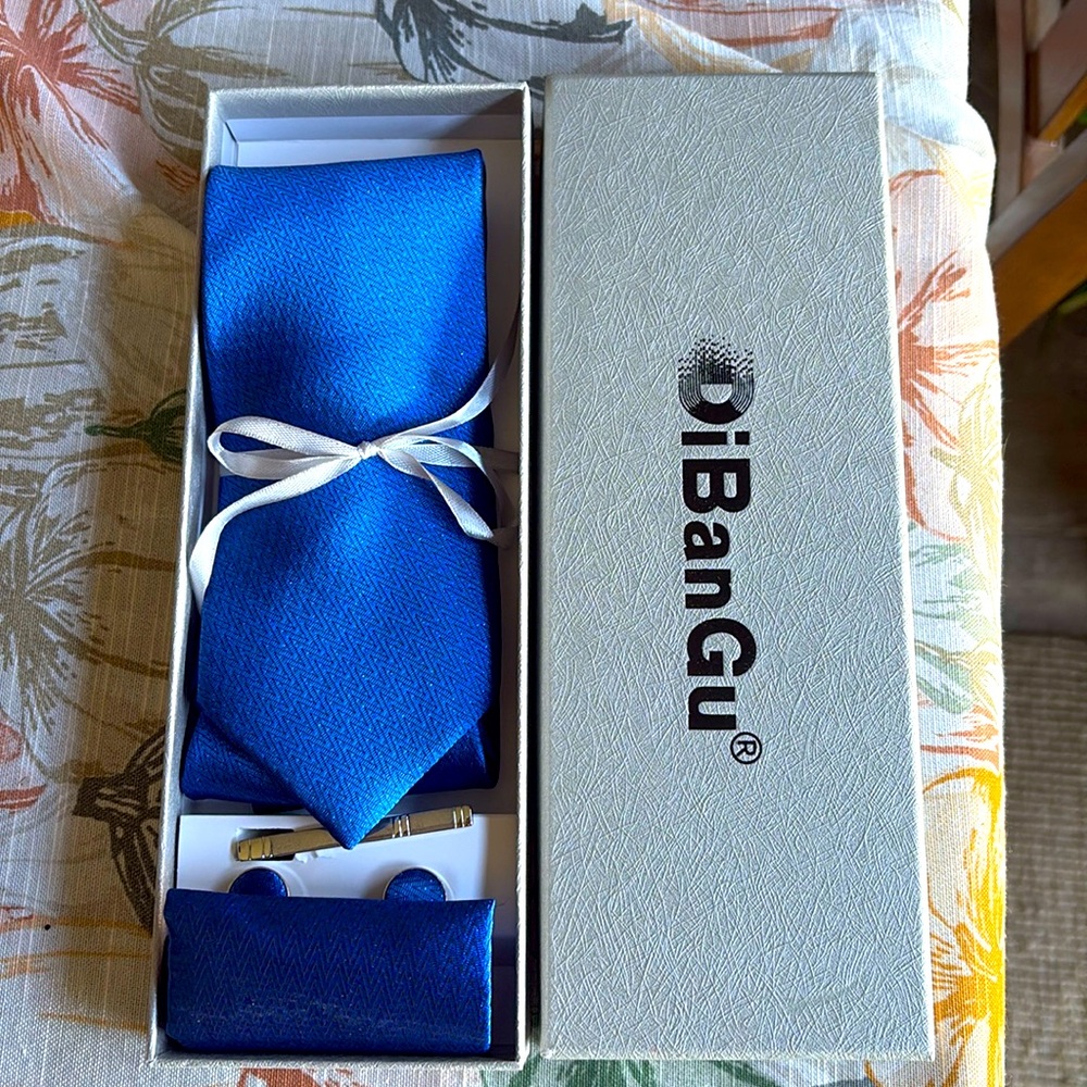 Royal blue tie set